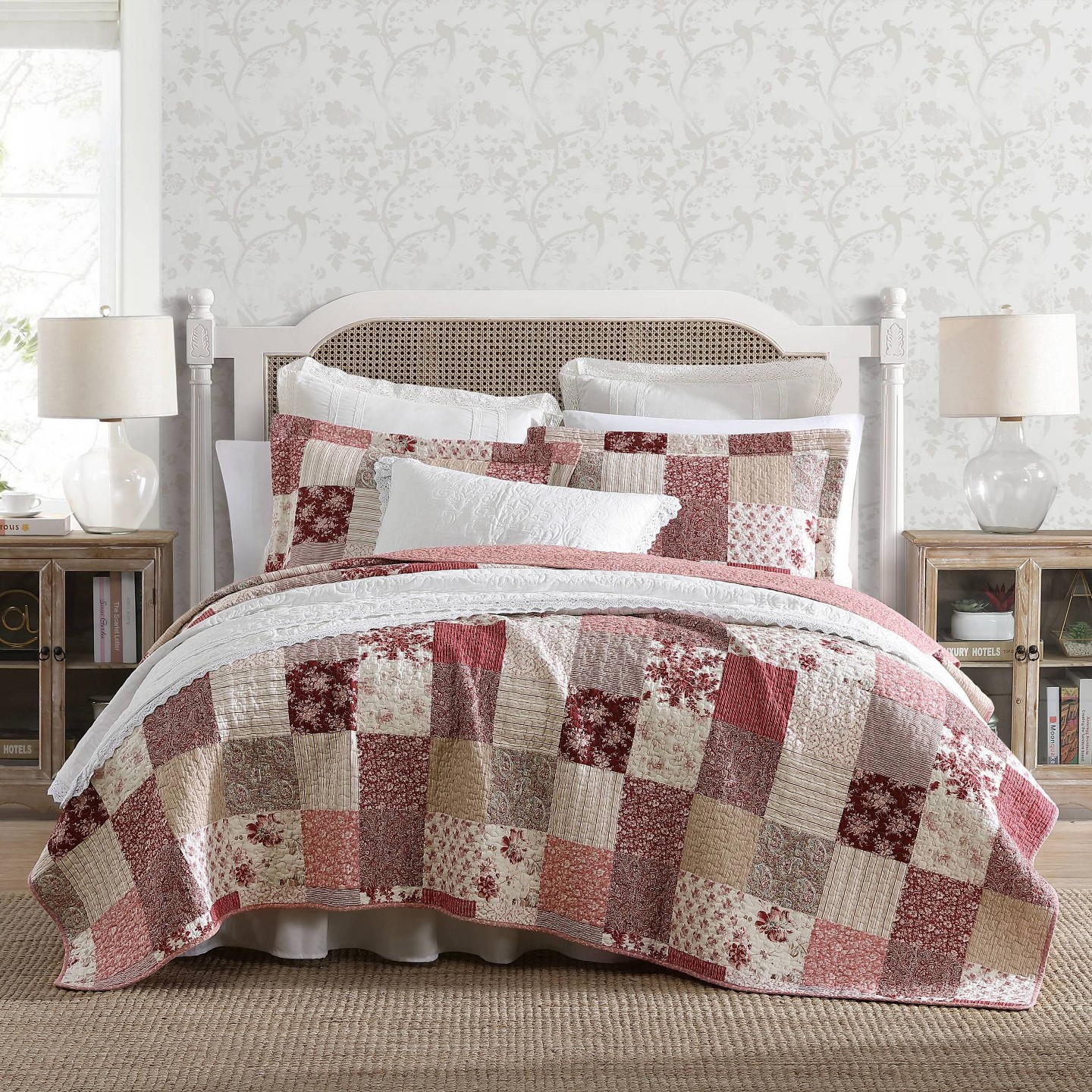 Постельное бельё Laura Ashley 2pc Twin Celina Patchwork 100% Cotton Quilt Bedding Set Red, цвет: Красный — фото 1