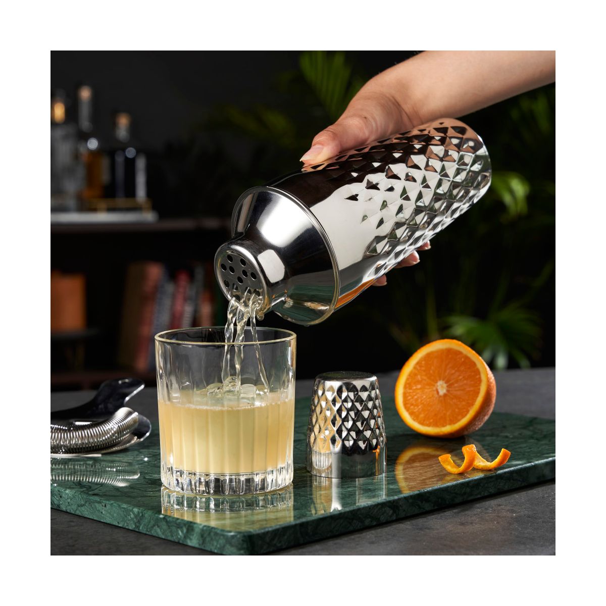 Viski Diamond Cocktail Shaker, Faceted Stainless Steel Drink Shaker for Margarita, Espresso Martini, Home Bar Essentials, Party Hosting Gifts, 25 oz - thumbnail 5
