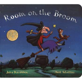 Room on the Broom (Reprint) - by Julia Donaldson (Board Book)