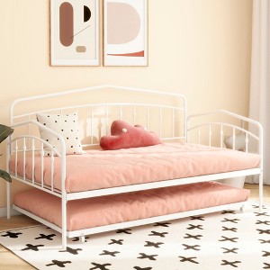 Twin Size Daybed with Twin Size Trundle for Bedroom - 1 of 4