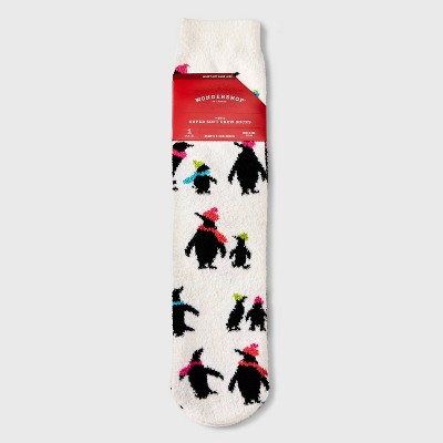 Men's Penguins Cozy Crew Socks with Gift Card Holder - Wondershop™ White 6-12
