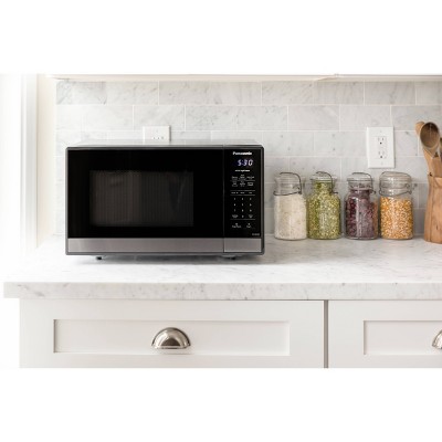 Compact Black Stainless Steel Countertop Microwave Oven, 0.9 cu ft