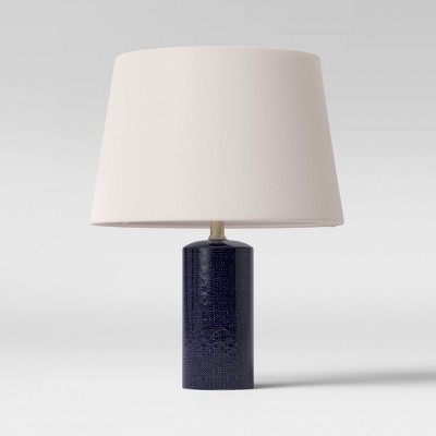 screw on lamp shades for table lamps