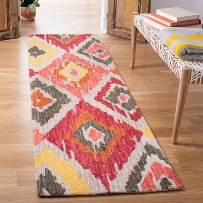 Silk Road Inspired Hand-Tufted Wool Area Rug in Red
