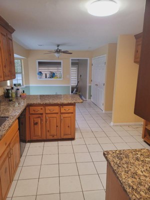 Guest review image 3 of 3, zoom in
