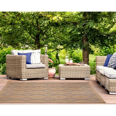 Navy Geometric Flat Woven Synthetic Indoor/Outdoor Rug 6'6" x 9'4"