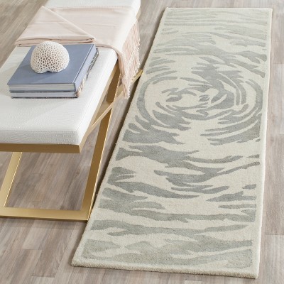 Ivory and Grey Hand-Tufted Wool Runner Rug, 2'3" x 7'