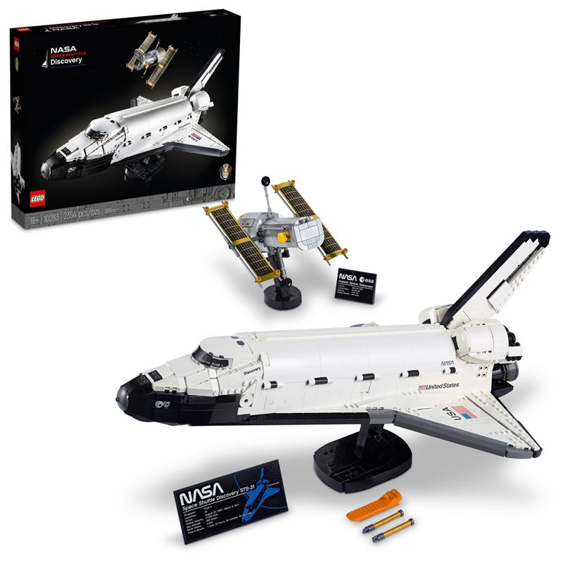LEGO Icons NASA Space Shuttle Discovery Model Set 10283, 1 of 10