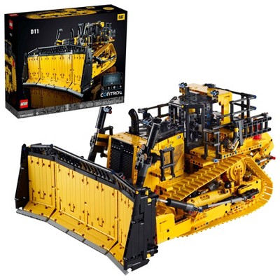 LEGO Technic Cat D11T Bulldozer 42131 Building Kit