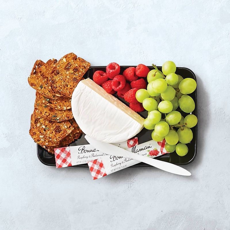 Brie Cheese &#38; Fruit Snacking Tray - 15oz - Good &#38; Gather&#8482;, 3 of 5