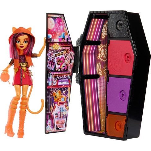 Bundle of 3 Monster High® Dolls (Clawdeen Wolf™ & Frankie Stein