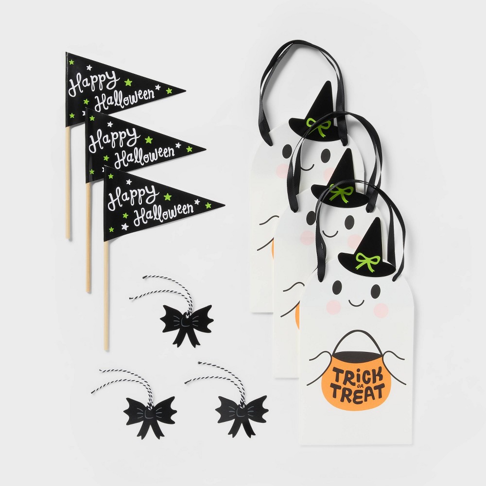 3ct Halloween Boo Kit Small Ghost Gift Bags with Pennants and Tags - Spritz™