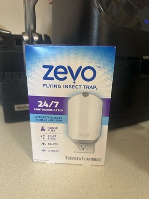 Zevo Flying Insect Trap & 3 Cartridge Starter Kit : Target