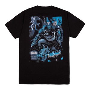 Batman Fighting Dragon Men's Black Crew Neck Short Sleeve T-shirt - 1 of 4