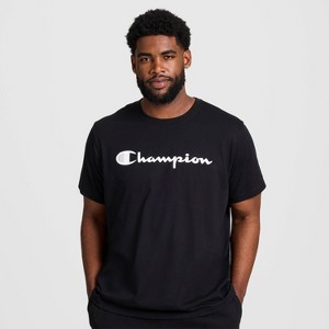 Playera Champion con letras grandes para hombre
