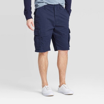 Navy with shorts blue goes what What Colors