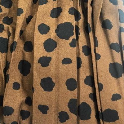 brown dots
