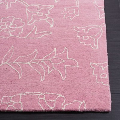 Ivory and Pink Floral Tufted Wool Area Rug, 4' x 6'