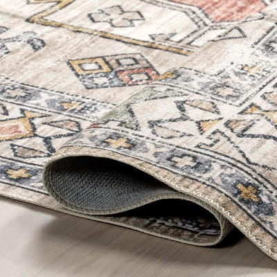 Peach Tribal Motif Easy-Care Rectangular Synthetic Rug, 2' x 3'