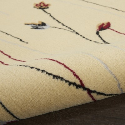 Elegant Cream Floral Synthetic 27'' Easy-Care Area Rug