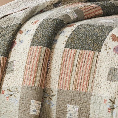 Gray Cotton Reversible Full Quilt Set with Scallop Embellishment
