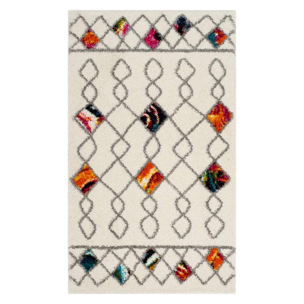 3'x5' Geometric Loomed Accent Rug Cream - Safavieh