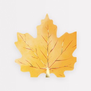 Meri Meri Maple Leaf Shaped Napkins (Pack of 16) - 1 of 3
