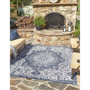Jill Zarin Outdoor Dubai Medallion Woven Area Rug - 1 of 4