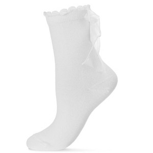 Memoi Women's Flowing Ribbon Back Scalloped Edge Crew Socks - 1 of 4