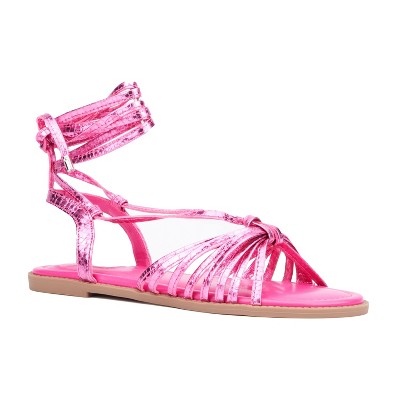 Fashion To Figure Women's Daria Strappy Flat Sandal - Wide Width