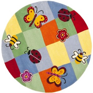 Safavieh Kids SFK753 Hand Tufted Indoor Rug - Safavieh - 1 of 3