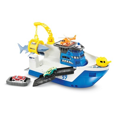 shark boat toy