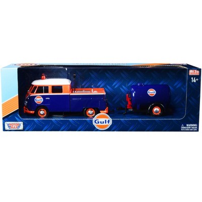 Volkswagen Service Pickup Truck with Plastic Oil Tank "Gulf Oil" 1/24 Diecast Model Car by Motormax