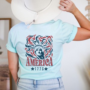 Simply Sage Market Statue Of Liberty America Front And Back Short Sleeve Tee - 1 of 4