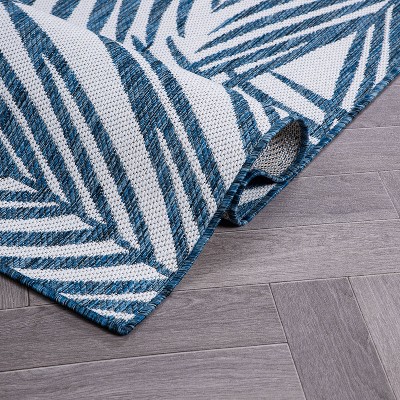 Navy and White Synthetic Flat Woven 8' x 10' Area Rug