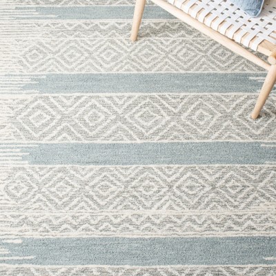 Gray and Natural Hand-Tufted Wool Area Rug 3' x 5'