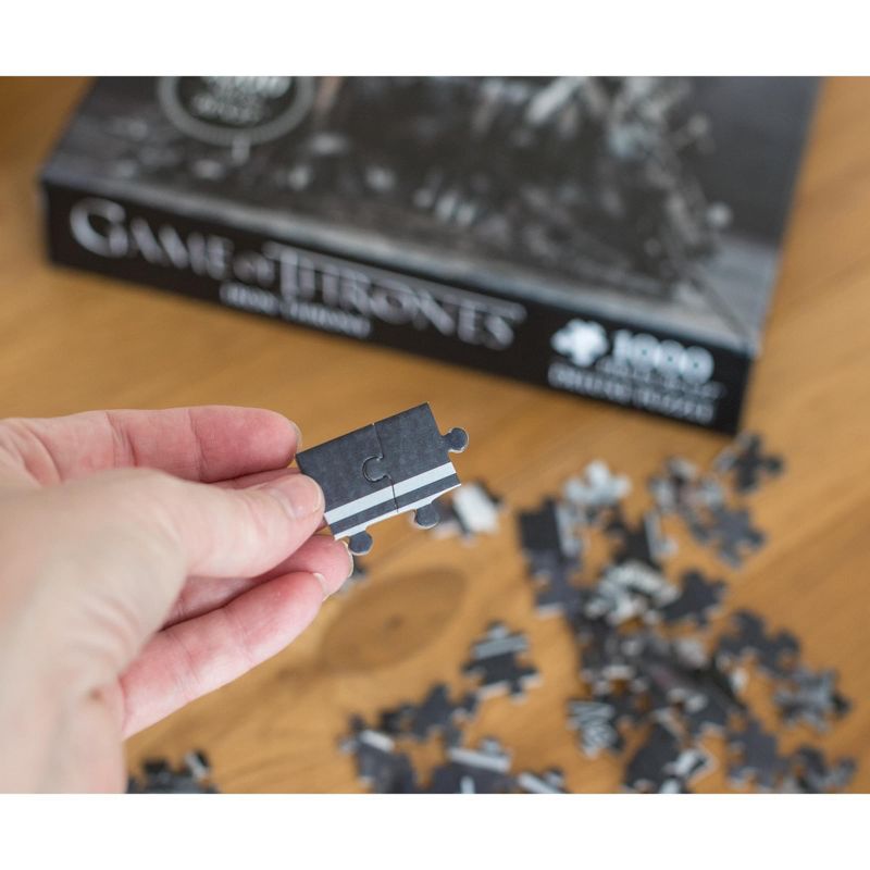 Dark Horse Comics Game Of Thrones Puzzle The Iron Throne 1000 Piece Jigsaw Puzzle | Ages 15 & Up, 5 of 8
