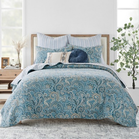 Calafel Floral Quilt Set - Full/Queen Quilt and Two Standard Pillow Shams -  Levtex Home