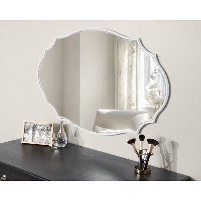 Elegant Full-Length White Wood Mirror with Scalloped Edges