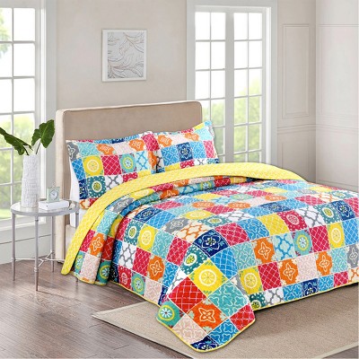 Colorful Checkered Quilt Style 3-Piece Comforter Set, Queen Size – Includes 1 Soft Lightweight Comforter and 2 Matching Pillowcases