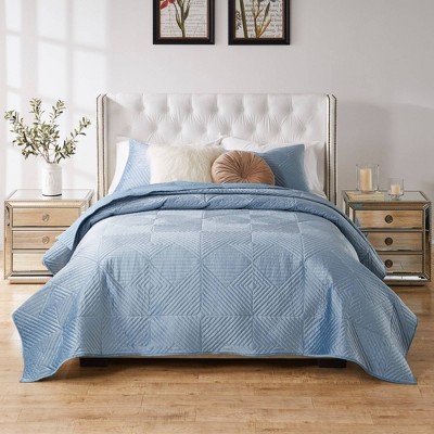 Spa Blue Twin Velvet Reversible Quilt Set with Polyfill