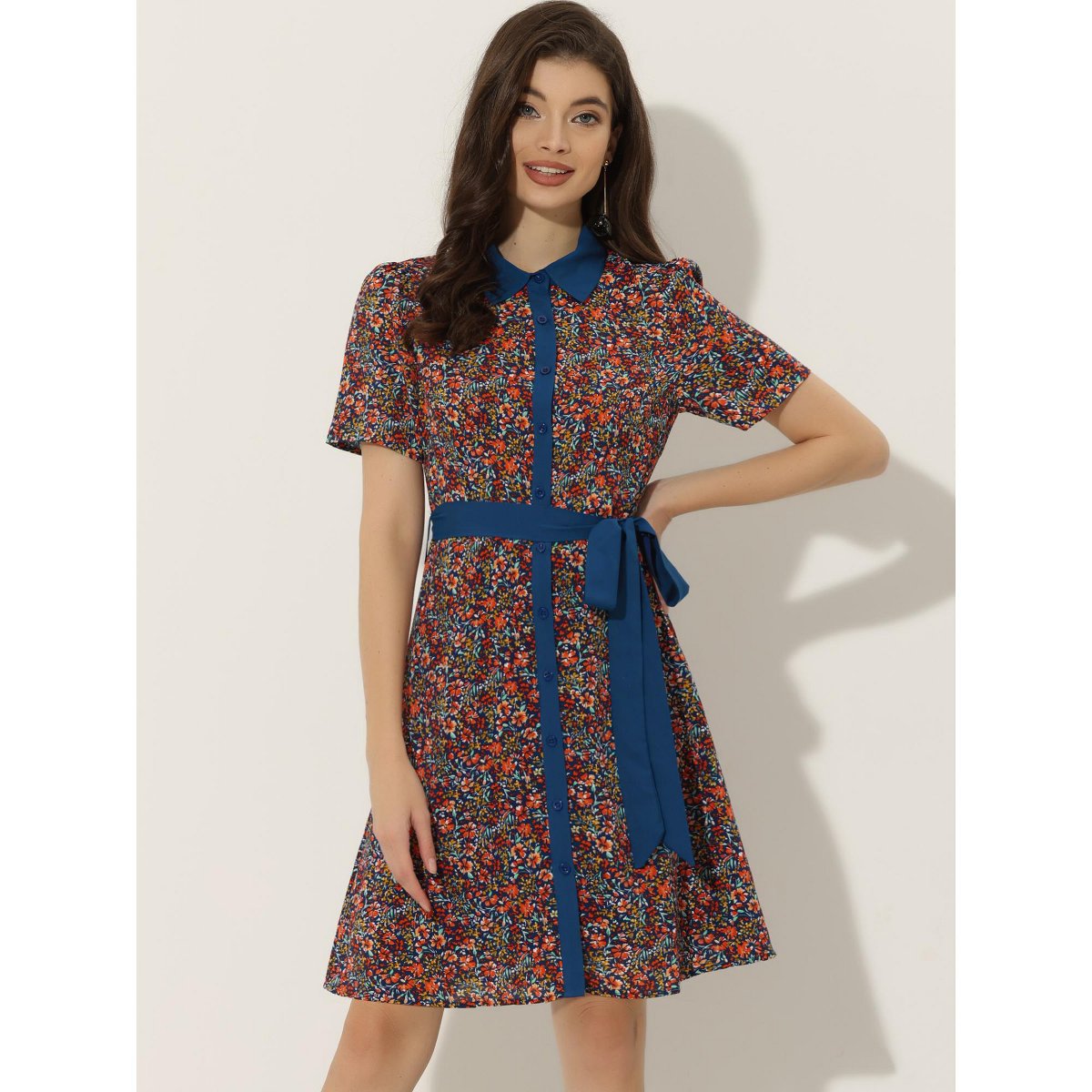 Женские платья INSPIRE CHIC Women's Short Sleeve Contrast Collar Belted Floral Shirt Dress Dark Blue X-Small — фото 3