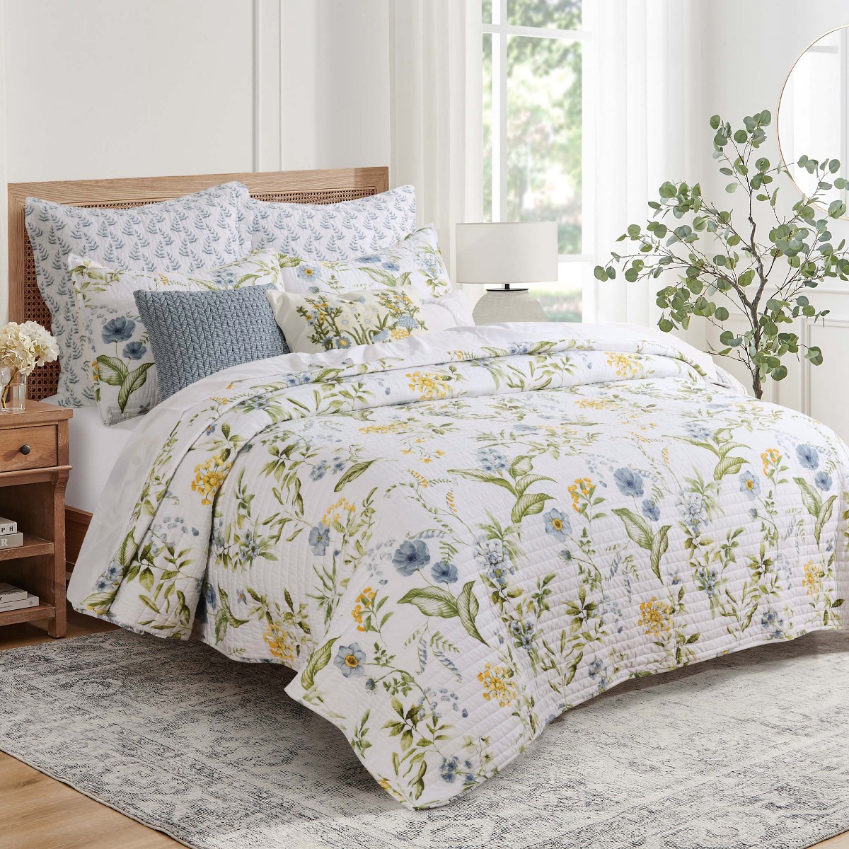 Levtex Home Kimbell Comforter and Pillow Sham Set - Villa Lugano by Levtex  Home | Connecticut Post Mall, image size:1200x1200