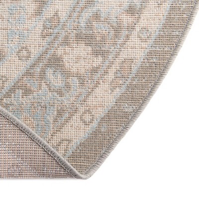 Serene Cottage Cloud Gray Oval Medallion Synthetic Rug