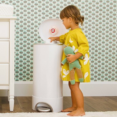 Munchkin STEP Diaper Pail, Powered by Arm &#38; Hammer_4