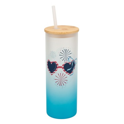 Elanze Designs 25 Ounce Frosted Glass Gradient Travel Tumbler With Straw and Wooden Lid, Patriotic Sunglasses Sky Blue