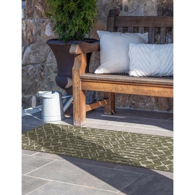 Green/Ivory Geometric Synthetic 2' x 8' Outdoor Runner