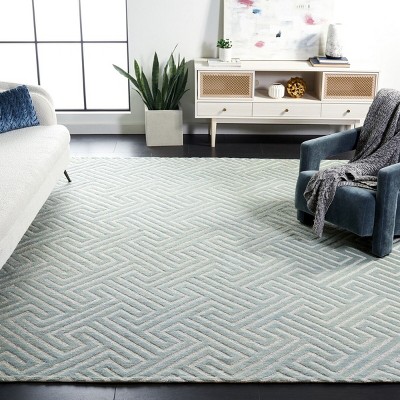 Santa Fe Hand-Knotted Light Grey Wool Area Rug 8' x 10'