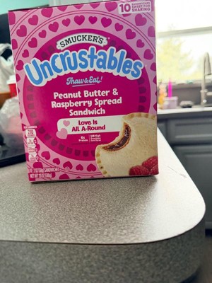 Smucker's Uncrustables Frozen Peanut Butter & Raspberry Spread Sandwich ...