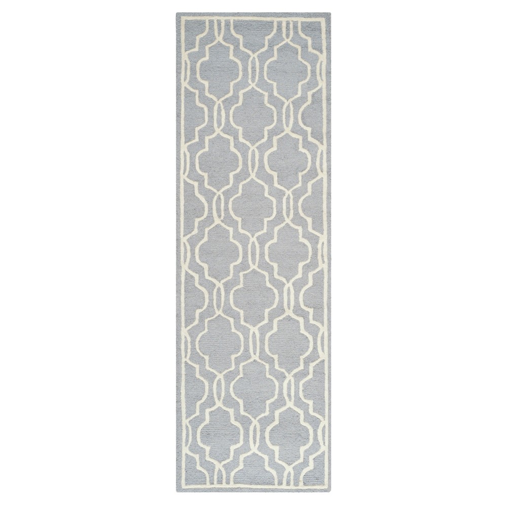 Langley Textured Rug - Silver / Ivory (2'6inx6') - Safavieh